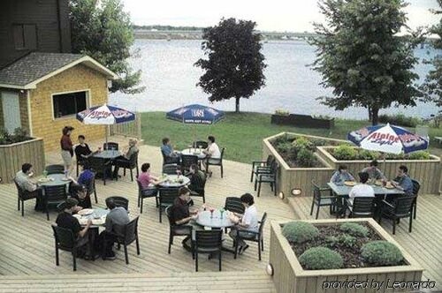 Внешний вид отеля Travelodge by Wyndham Miramichi New Brunswick в Городе Мирамичах, фото 5