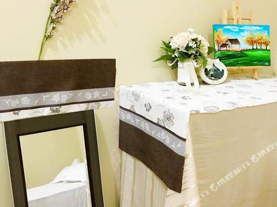 Фото H2 Backpackers