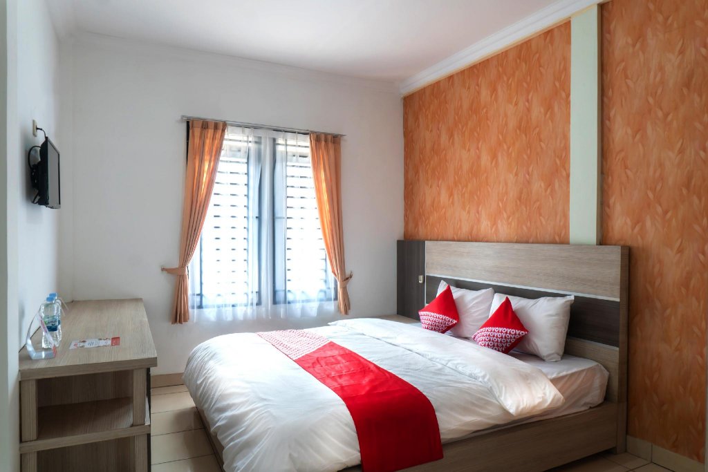 Фото Oyo 617 Sukaraja Residence Syariah