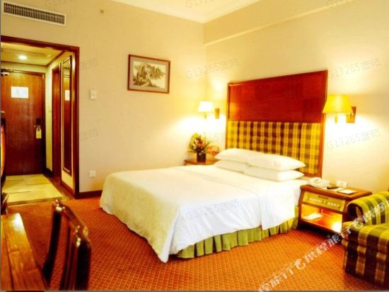 Фото Dongguan Gladden Hotel