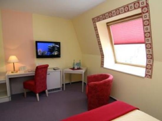 Фото Hotel Märkischer Hof