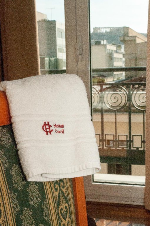 Фото Cecil Hotel