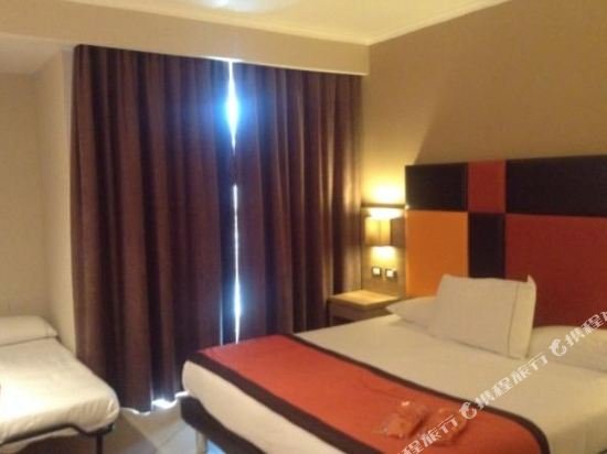 Фото Hotel Tiber Fiumicino