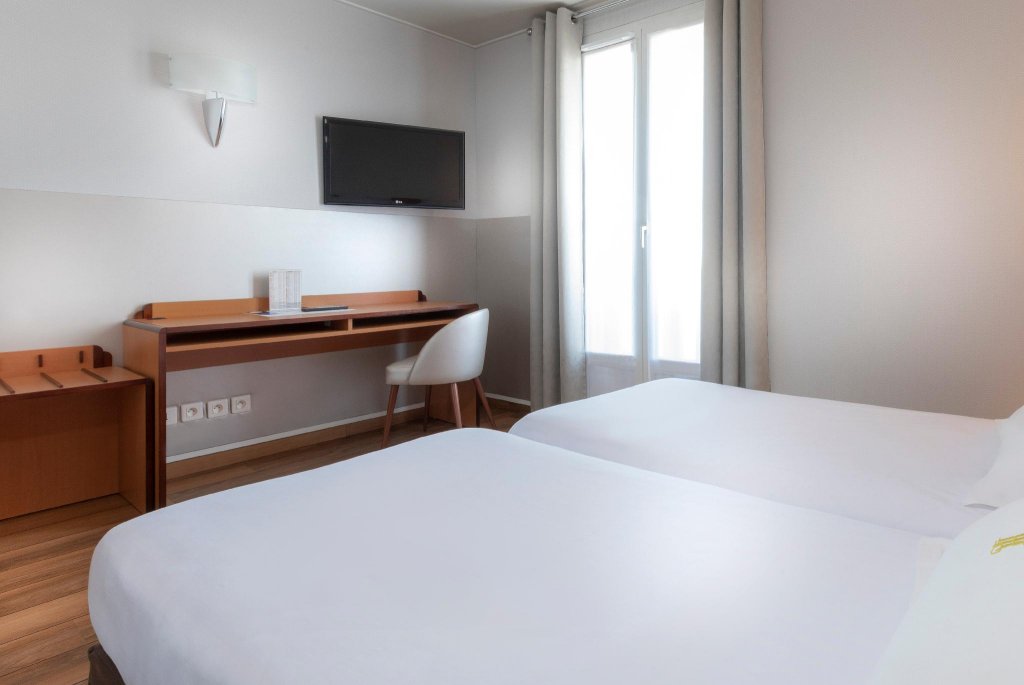 Фото Hotel du Lion