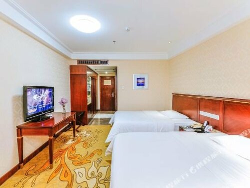 Гостиница GreenTree Inn Yulin Exihibition Center RT-Mart в Юйлине