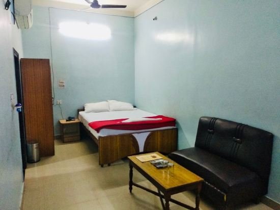 Фото Hotel Naveen Residency