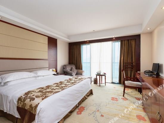 Фото Huijin Holiday Inn