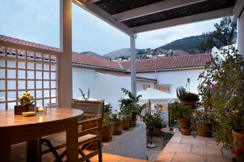 Фото Hydra Hotel