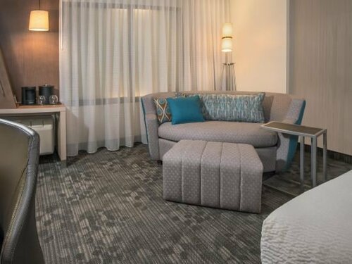 Гостиница Courtyard by Marriott Springfield в Фоллс-Чёрч