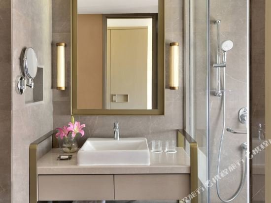 Фото Courtyard by Marriott Bhopal