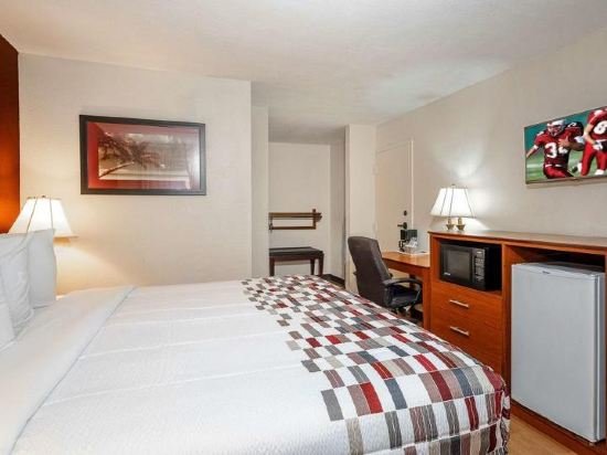 Фото Red Roof Inn Gulfport - Biloxi Airport