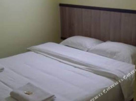 Фото The Garden Inn