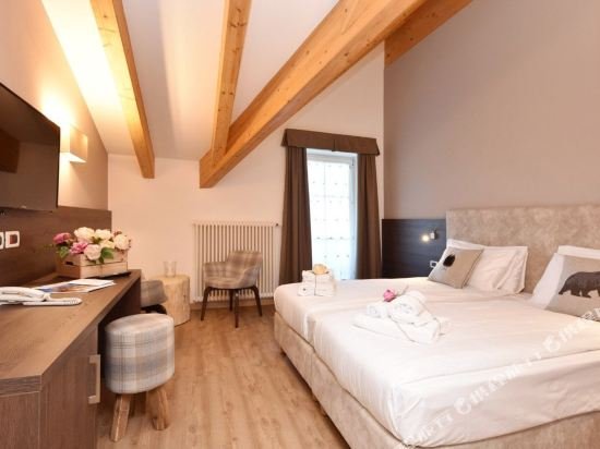 Фото X Alp Hotel