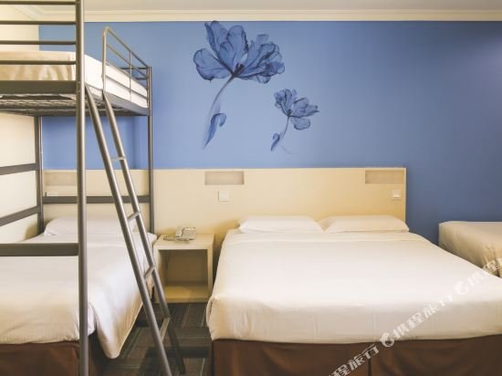 Фото Ymca One Orchard