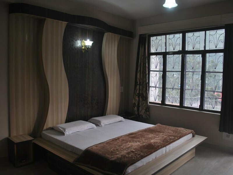 Гостиница Dharamkot Inn в Дхарамсале