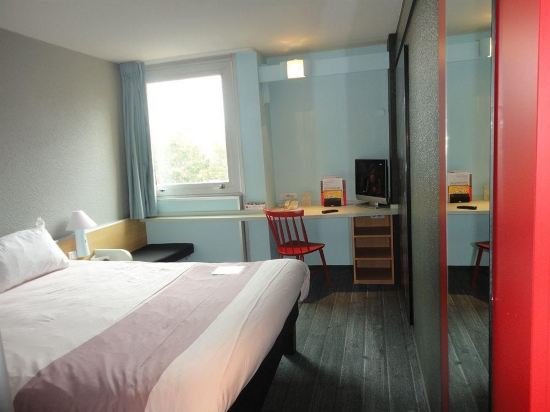 Фото Ibis Paris Gennevilliers