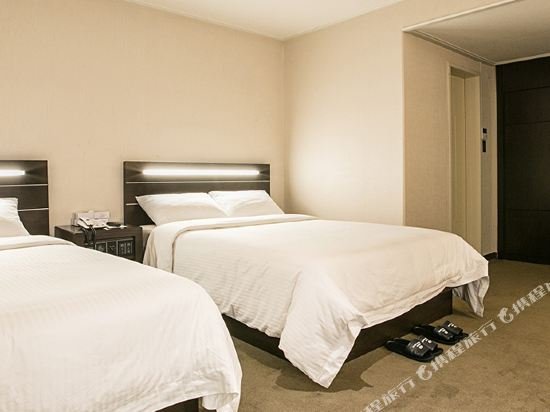 Фото Busan Tourist Hotel