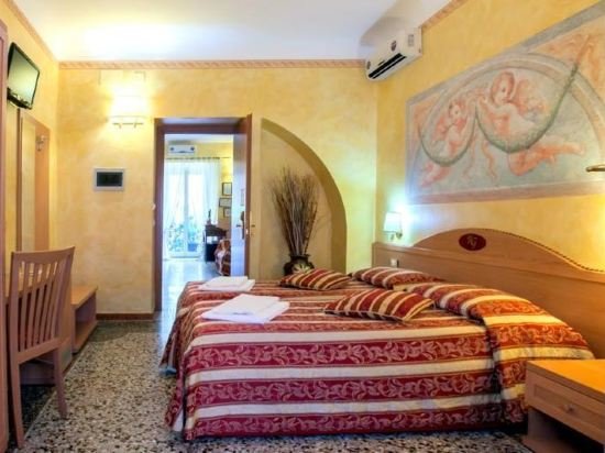 Фото Отель Legend R. G.