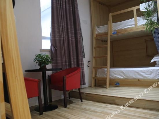 Фото Phoenix Hostel