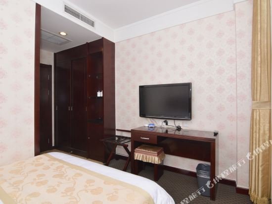 Фото Fusheng Hotel