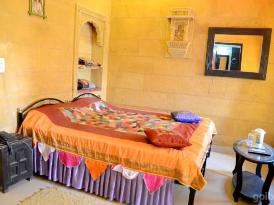 Фото Hotel Royal Haveli