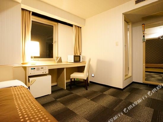 Фото Hotel LiVEMAX Kyoto Gojo