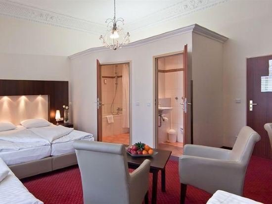 Фото Garner Hotel Hamburg Graf Moltke by Ihg