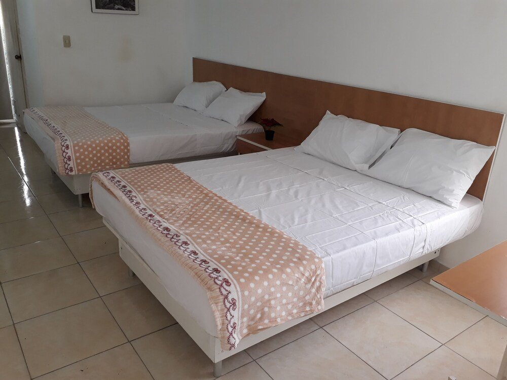 Фото Ruben's Hotel