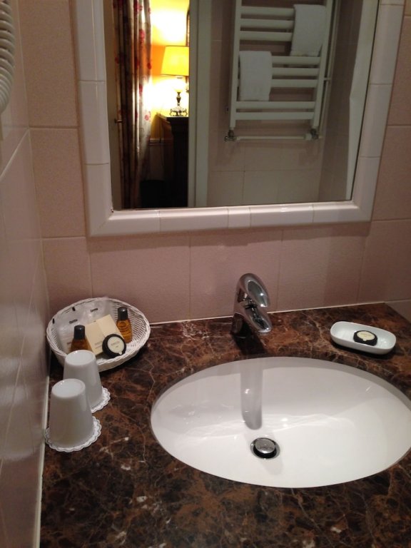 Фото Hôtel Le Saint-Grégoire