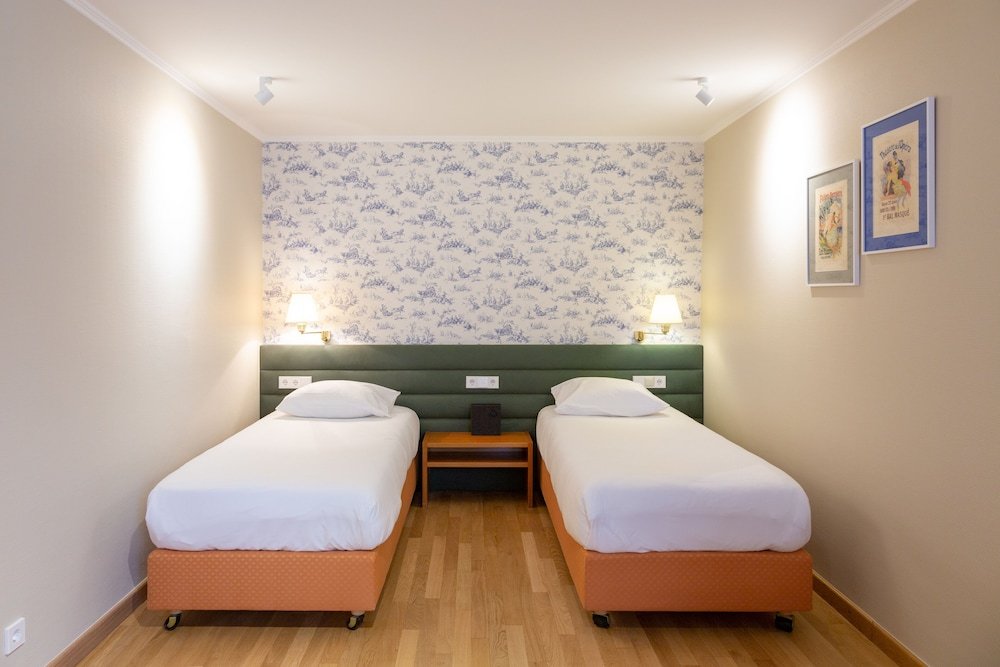 Фото Hôtel Perrin