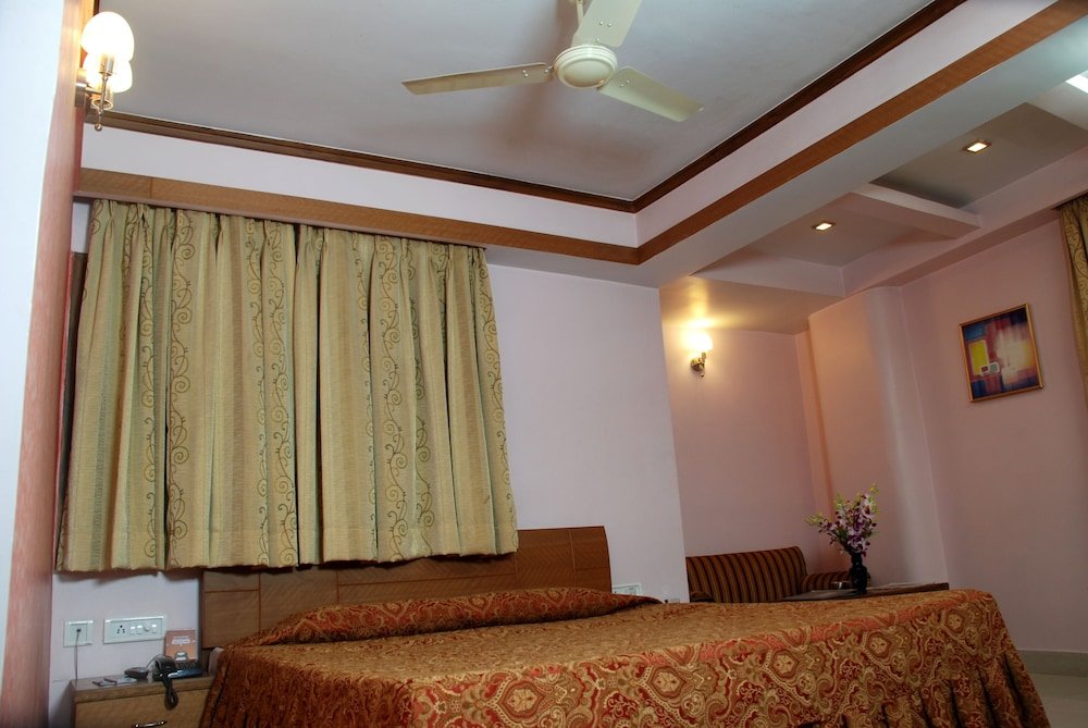 Фото Hotel Pan Asia Continental