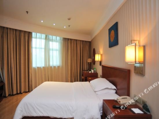 Фото GreenTree Inn Dongguan Houjie Business Hotel