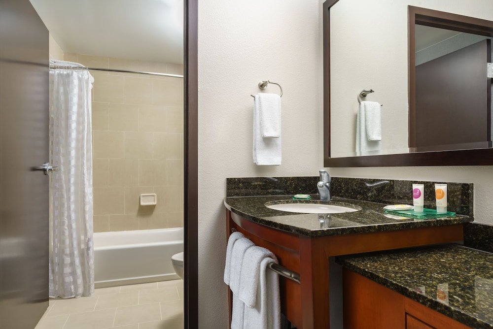 Фото Hyatt Place Ft. Lauderdale Airport & Cruise Port