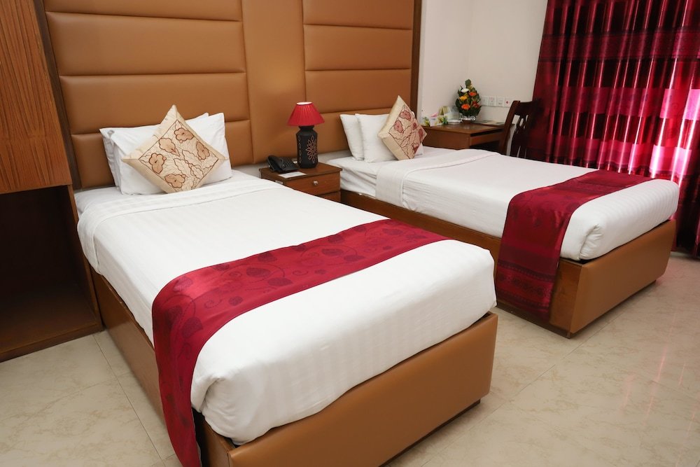 Фото Hotel Dhaka Garden Inn