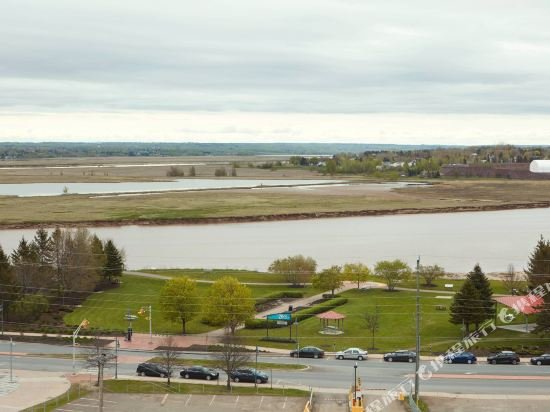 Фото Delta Hotels by Marriott Beausejour