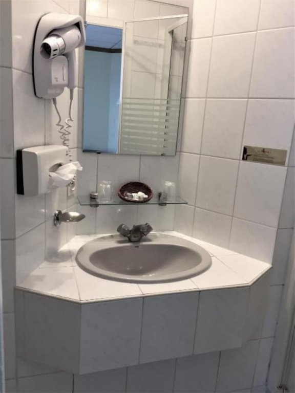 Фото Hôtel Porte Mars Reims Gare Centre