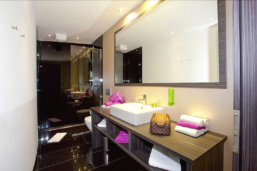 Фото Centro Hotel Ayun