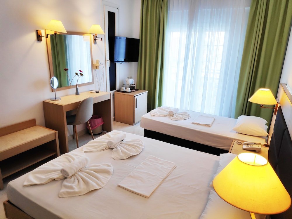 Фото Perla Hotel Halkidiki