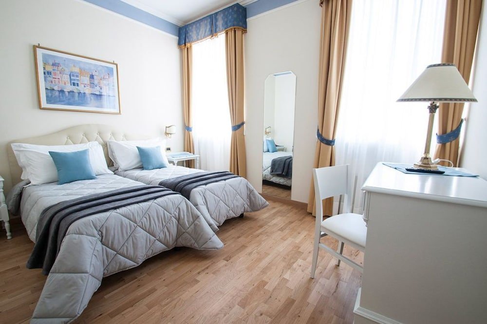 Фото Hotel Villa Erica