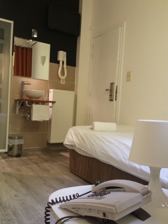 Фото Hotel Midi Zuid