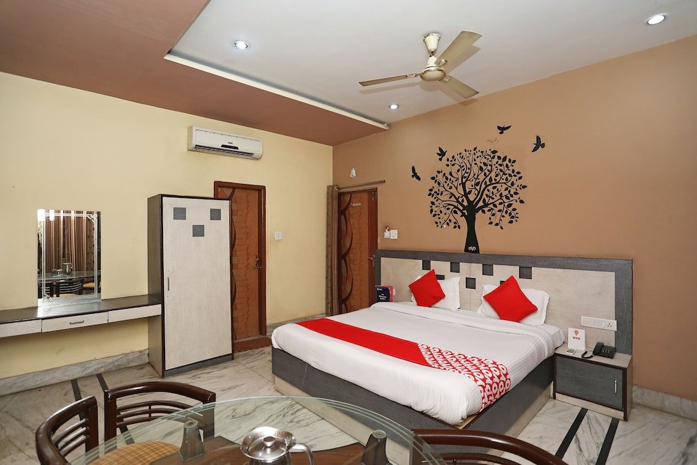 Фото Oyo 1379 Hotel Hkj International