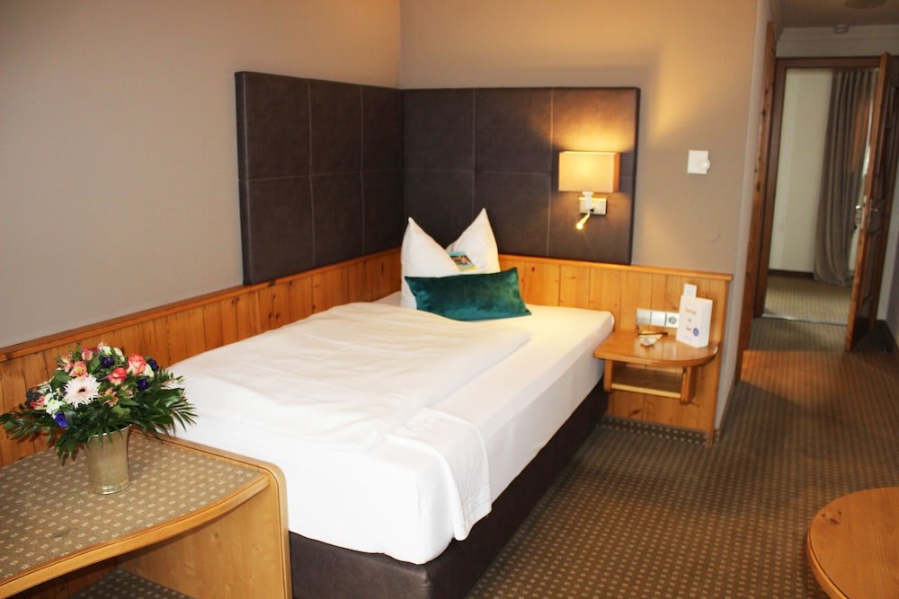 Фото Hotel Landhaus Feckl