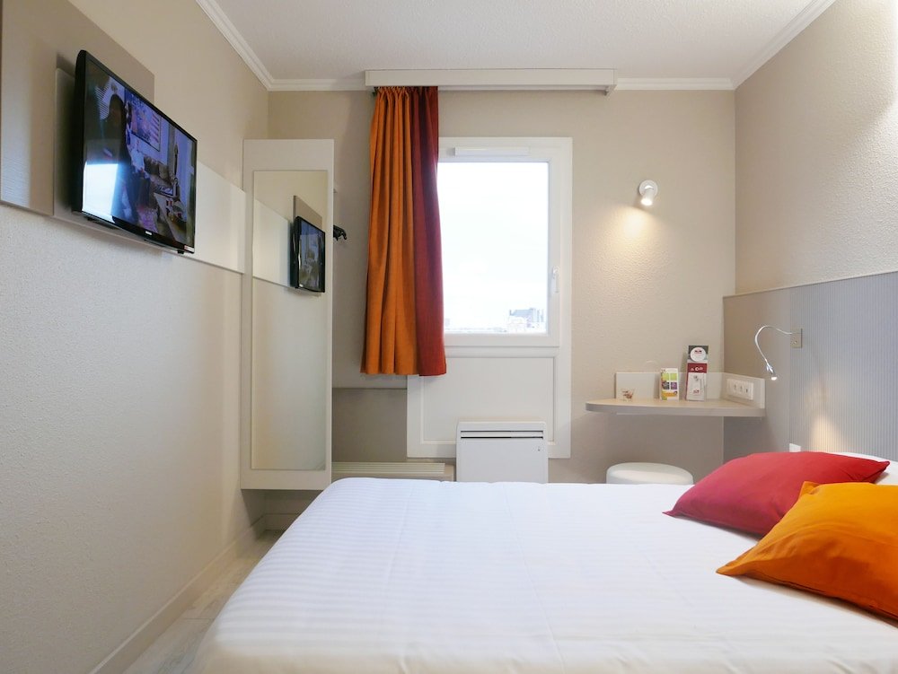 Фото Brit Hotel Lille Centre