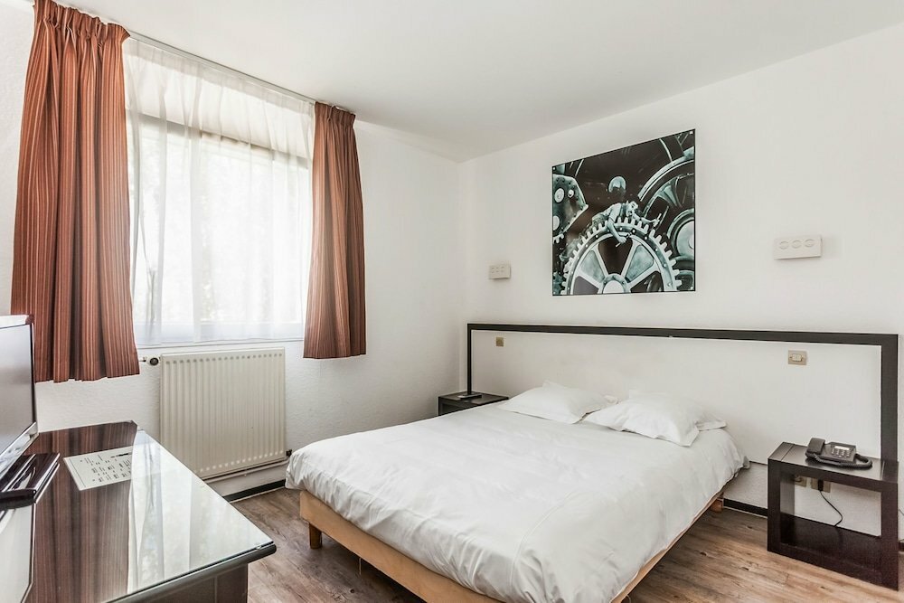 Hotel Hôtel Cinépole, Val‑de‑Marne, photo