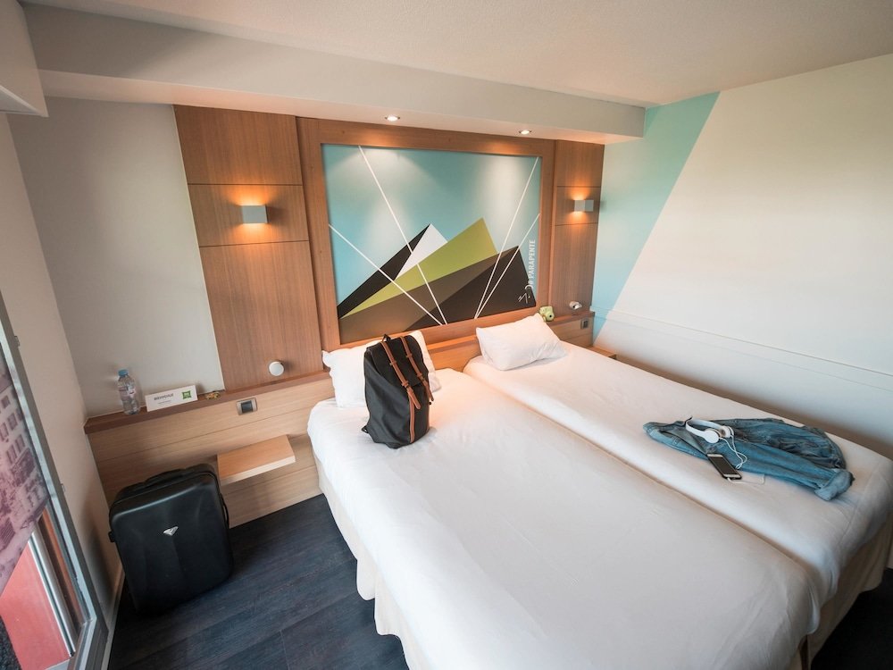 Фото Ibis Styles Annecy Centre Gare