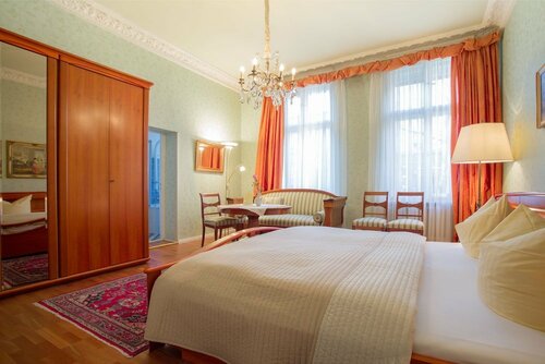 Гостиница Hotel Friedenau Das Literaturhotel в Берлине