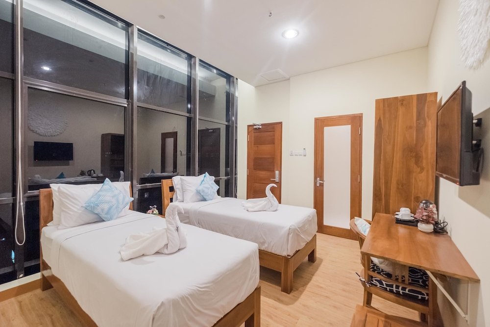 Фото Caroline Hostel