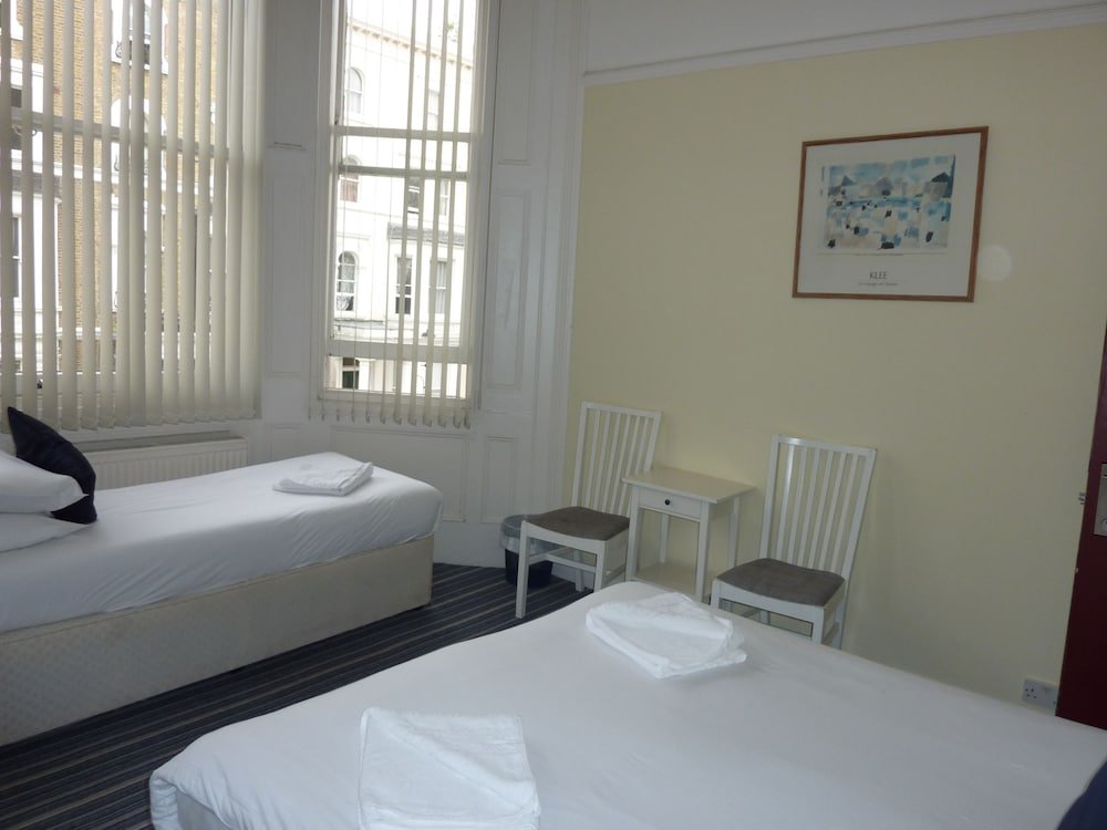 Фото Manor Hotel