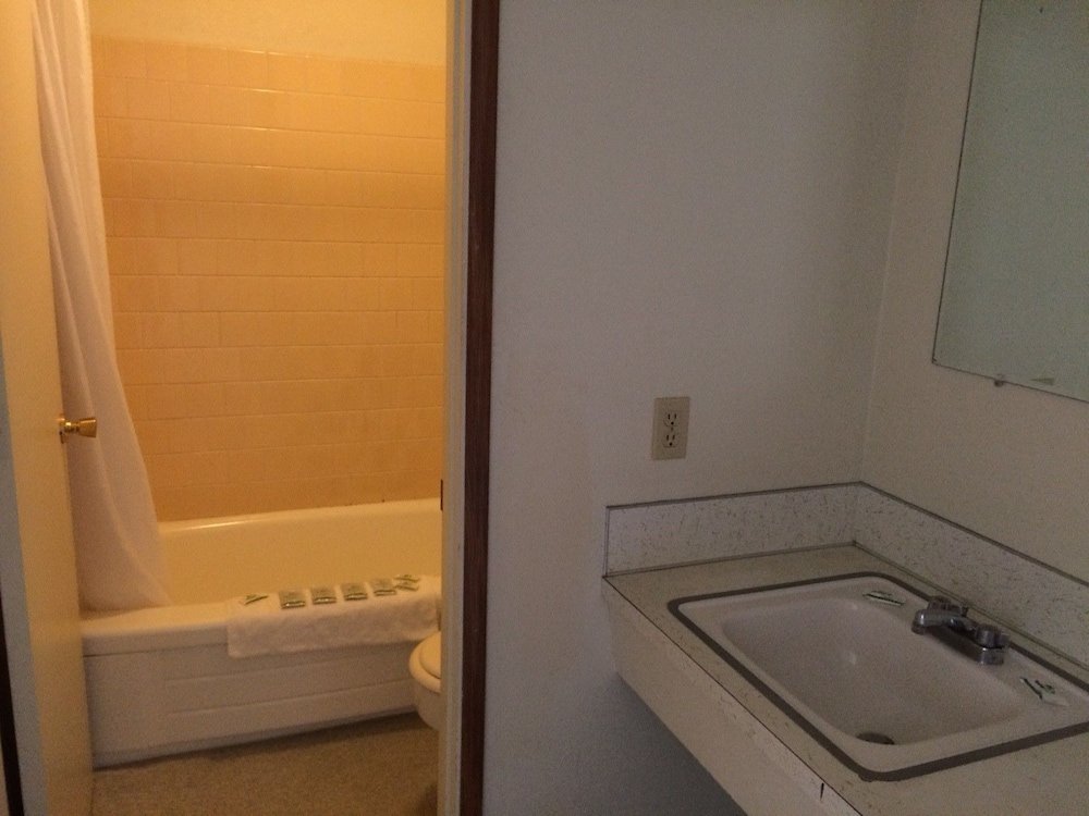 Фото Silver Sands Motel