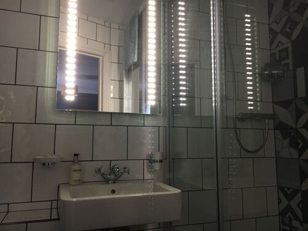 Фото Worth House